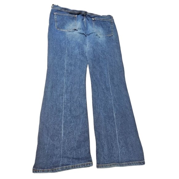 Old Navy Boot Cut Low Rise Jeans Womens Size 37 Waist Medium Wash Denim Pants - Picture 3 of 5